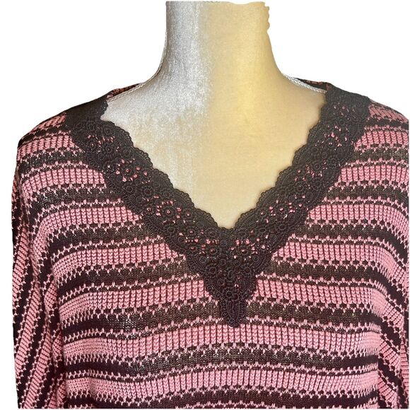 Skye's The Limit Pink Black Striped Top Sz L Lace Neck Loose Fit 3/4 Sleeves - Picture 4 of 6